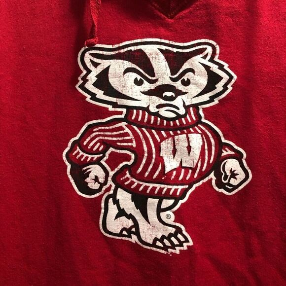Colosseum Wisconsin Badger Extra Large (XL) Red Hoodie - Picture 4 of 5
